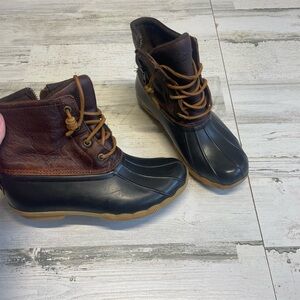 Women’s Sperry boots